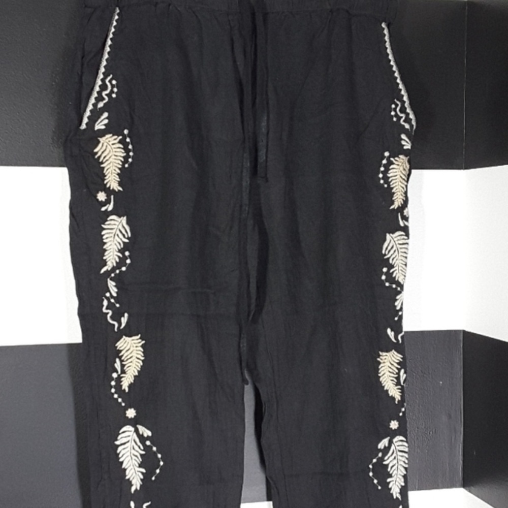 JOHNNY WAS 100% Linen Embroidered Feather Pants L excellent condition